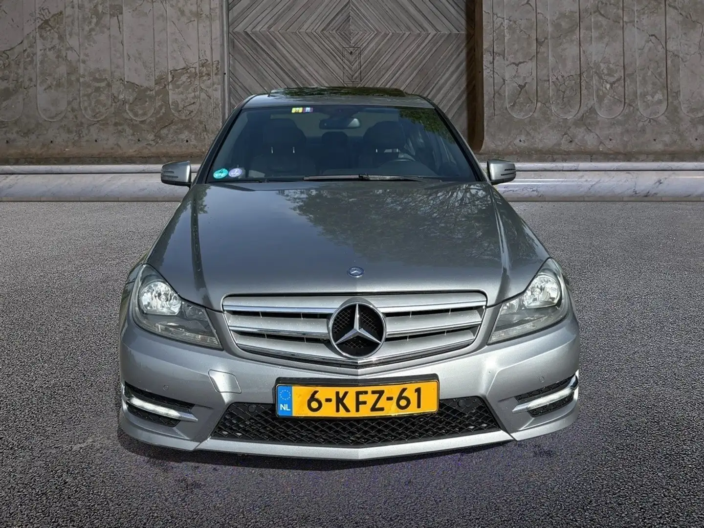 Mercedes-Benz C 180 AMG-line Avantgarde Gris - 2