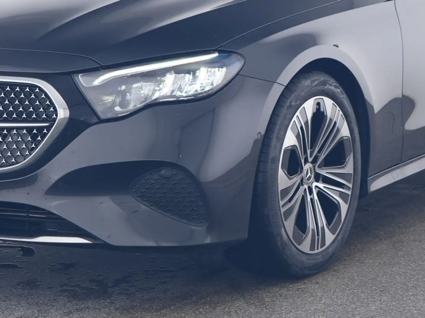 Mercedes-Benz E 220 d T-Mod Pano,Distro,KeyGo,AHK,Ambiente Grau - 2