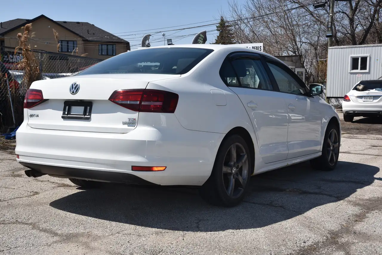 Volkswagen Jetta снимка Volkswagen Jetta