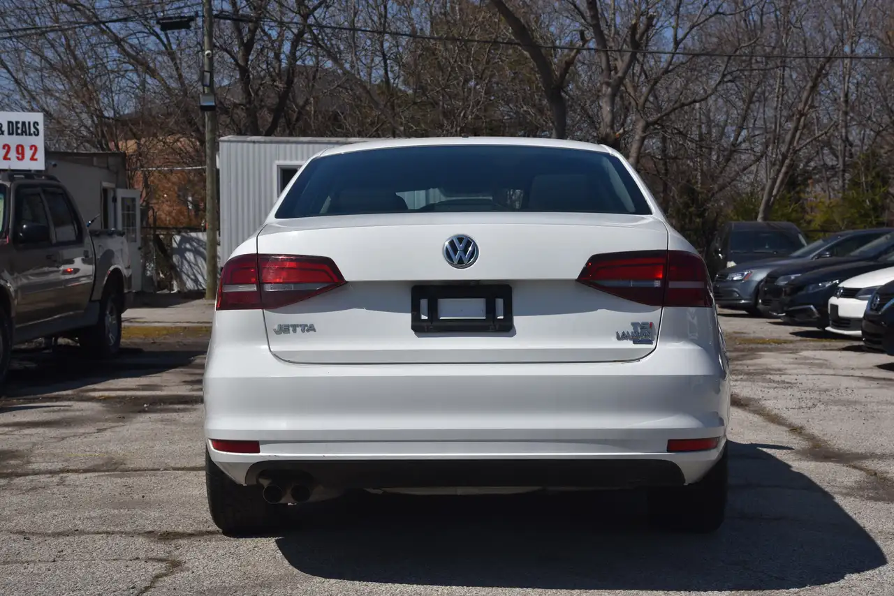 Volkswagen Jetta снимка Volkswagen Jetta