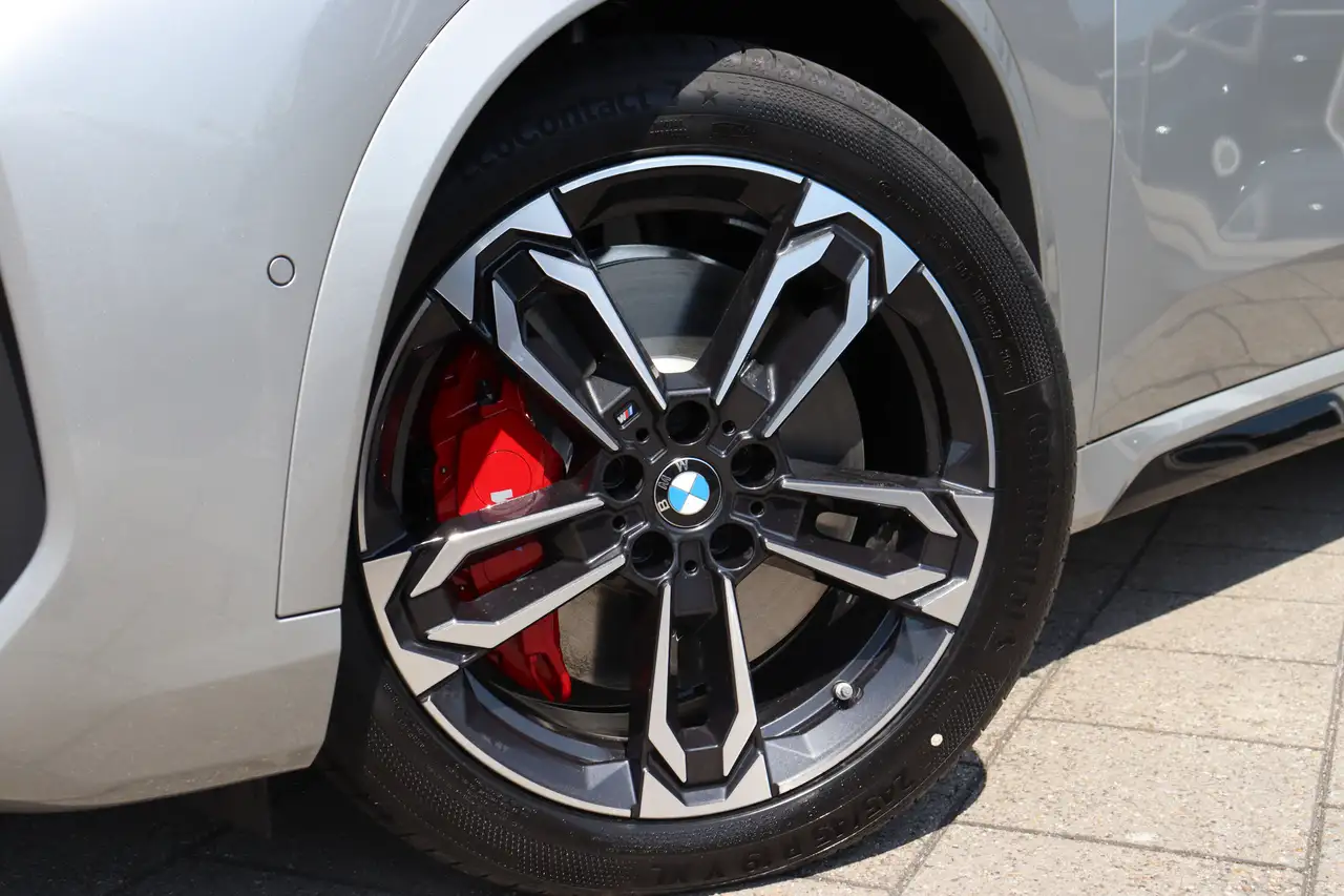 BMW iX1 2026