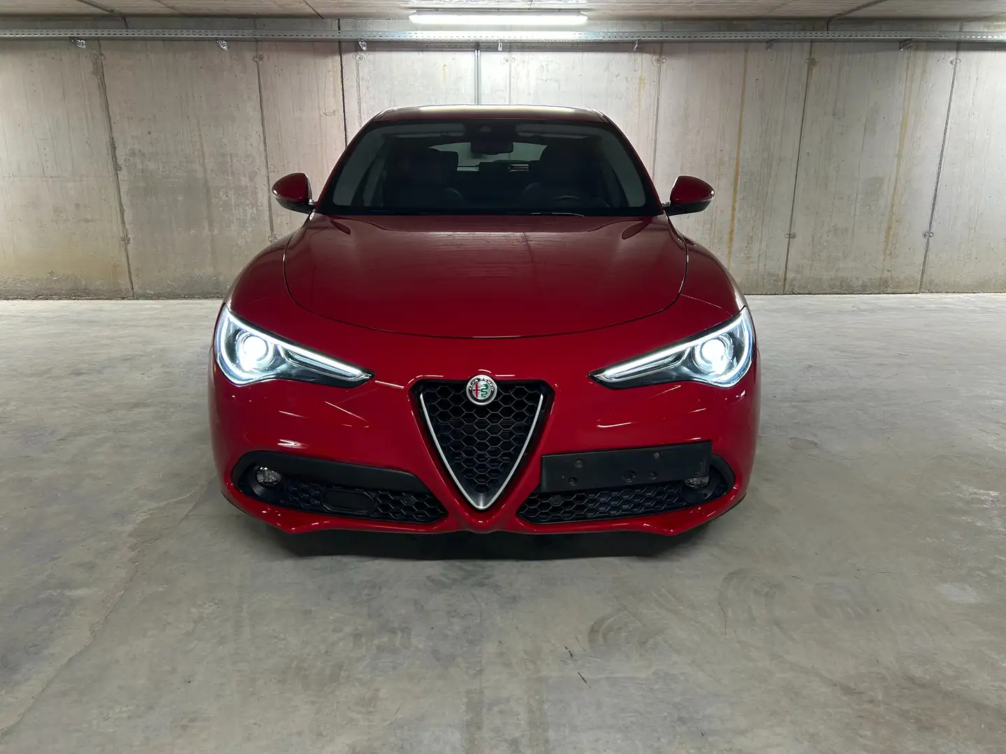 Alfa Romeo Stelvio Stelvio Super 2,2 ATX AWD Super Rot - 2
