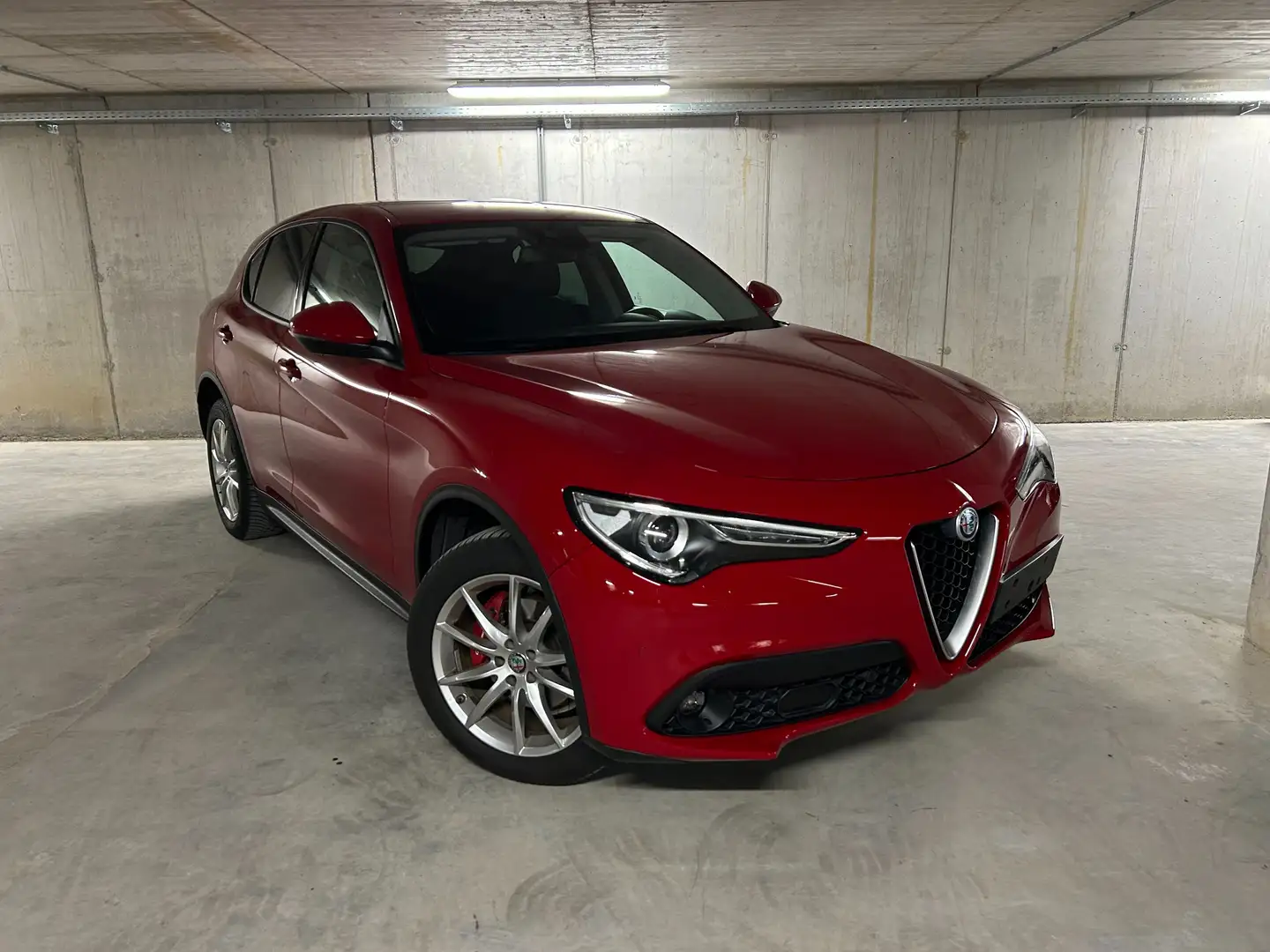 Alfa Romeo Stelvio Stelvio Super 2,2 ATX AWD Super Rot - 1