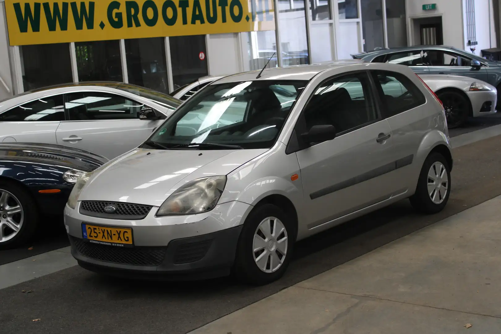 Ford Fiesta 1.3-8V Cool & Sound Airco, Stuurbekrachtiging Grijs - 1