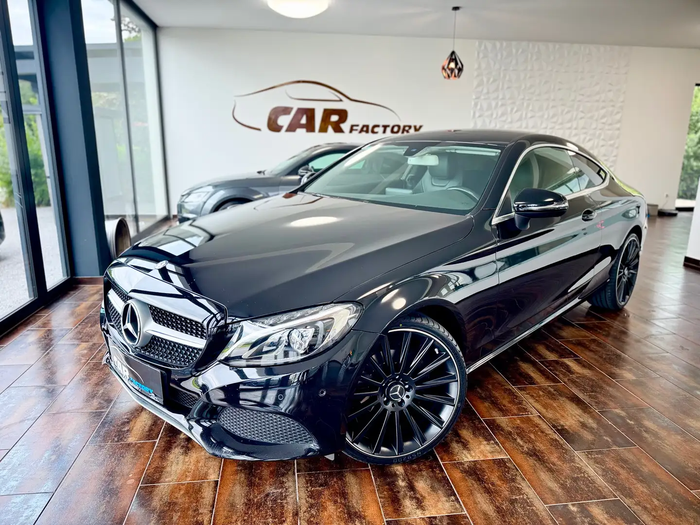 Mercedes-Benz C 180 COUPE * AUTOMATIK * 20 ZOLL AMG DESIGN * LED * Schwarz - 1