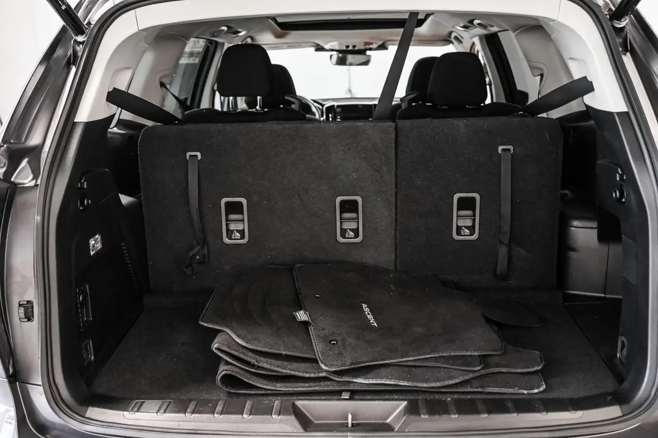 Subaru Ascent снимка Subaru Ascent