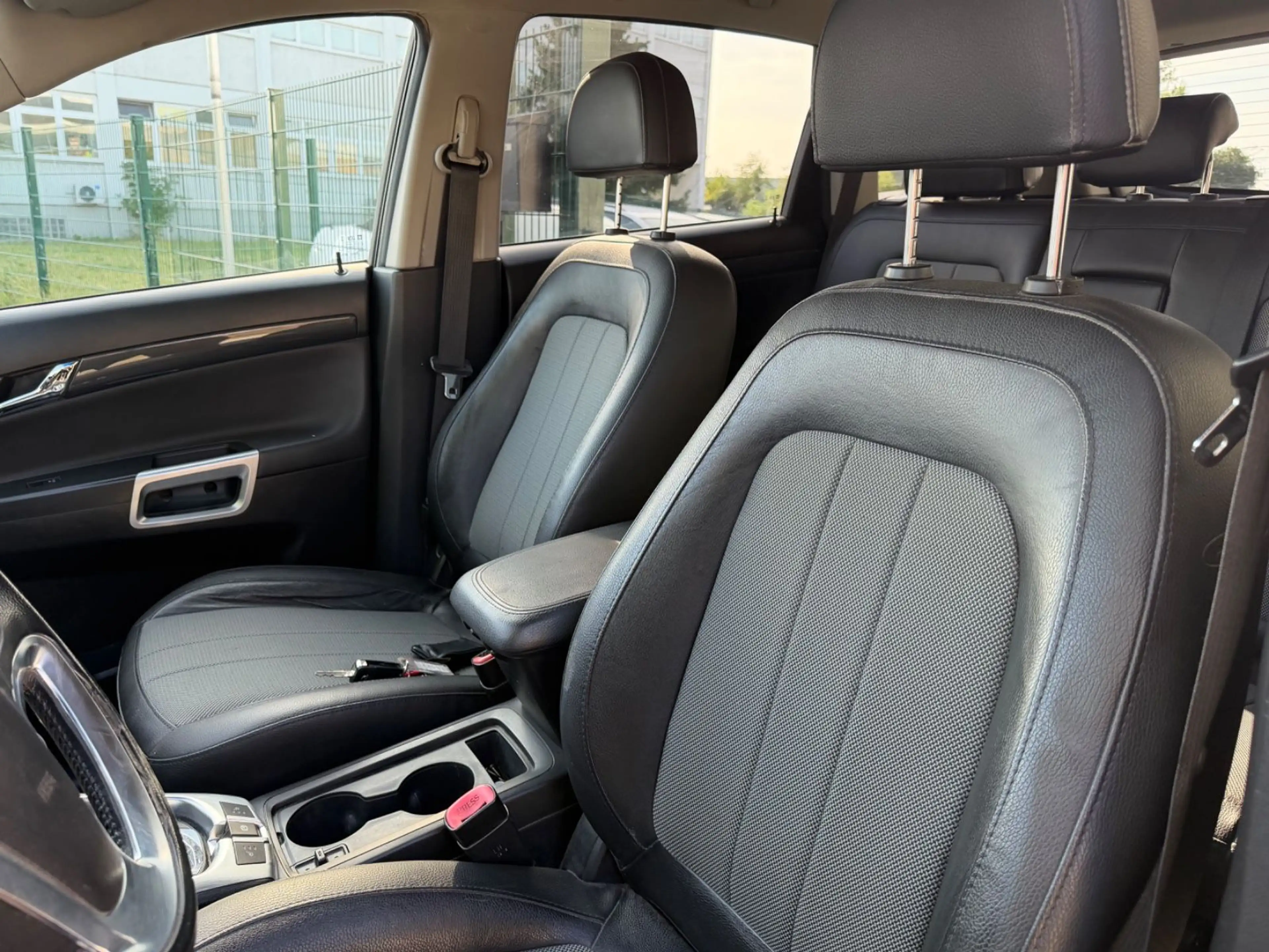 Opel Antara 2.2 CDTI Design Edition 4x4 / 1.Hand — photo 9