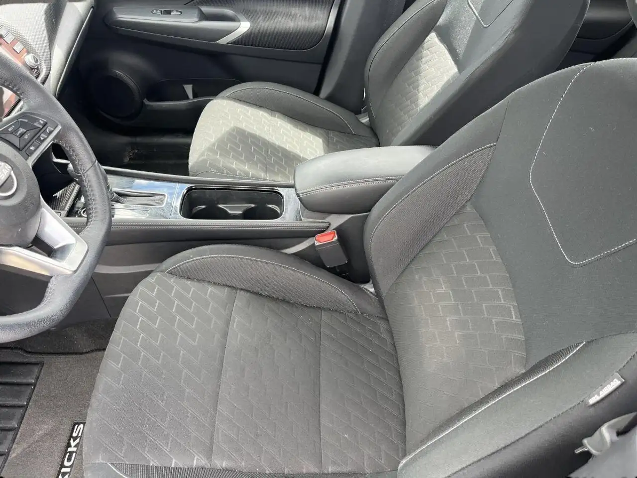 Nissan Kicks снимка Nissan Kicks