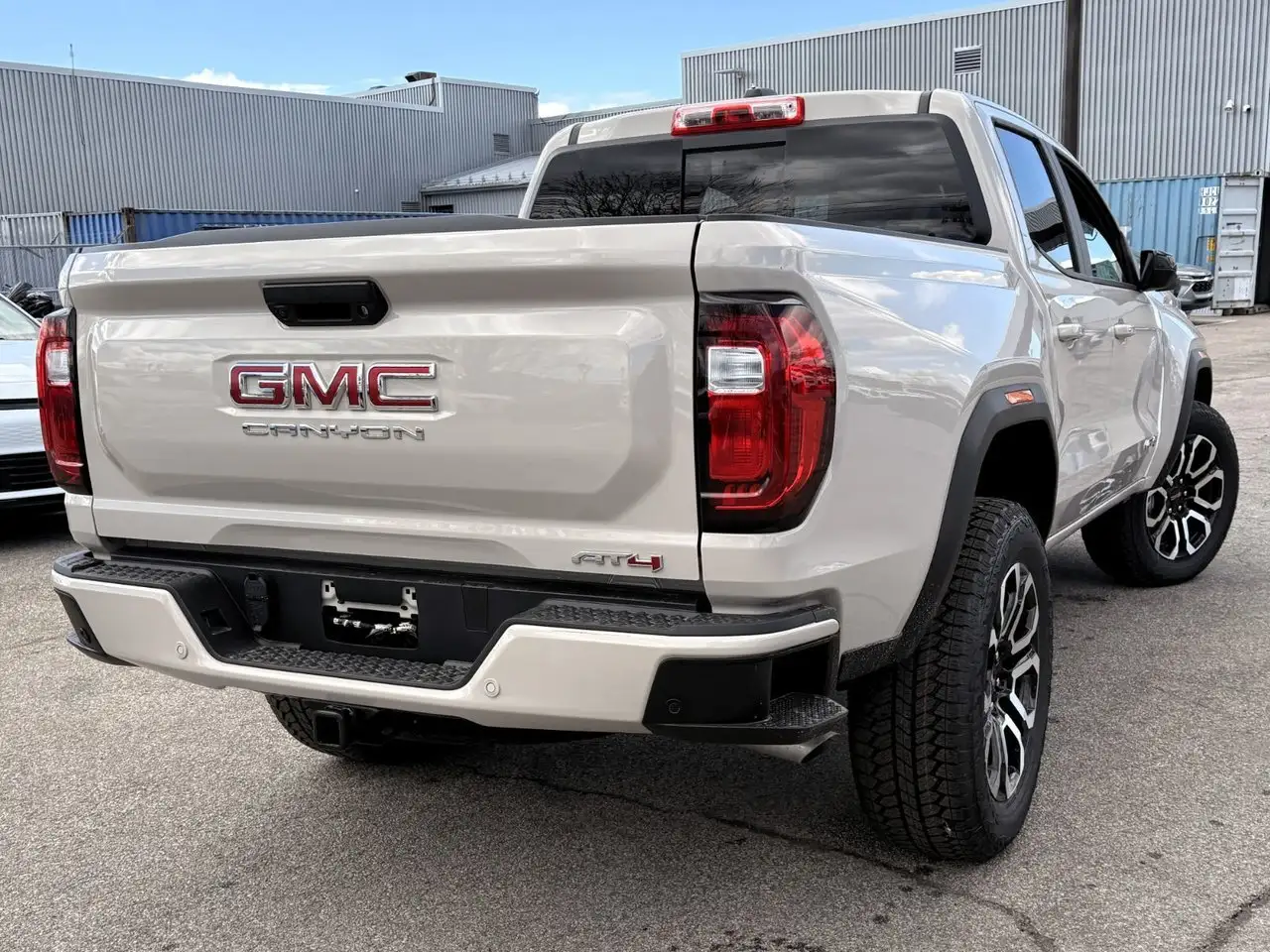 GMC Canyon снимка GMC Canyon