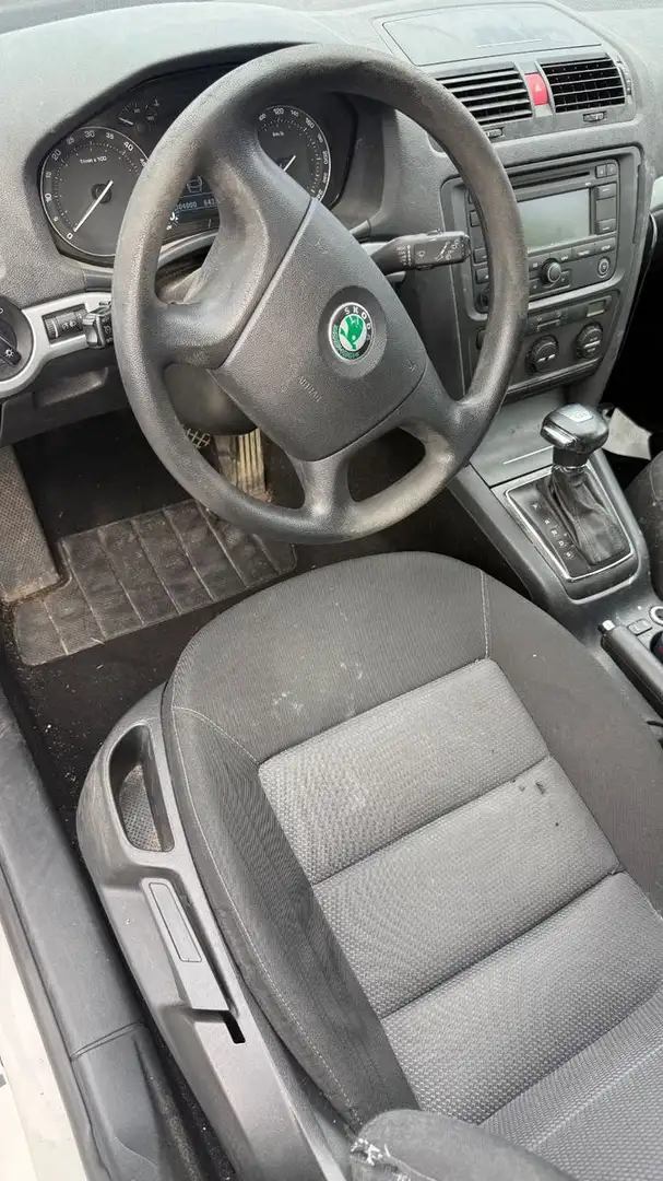 Skoda Octavia Combi Ambiente,AHK,Automatik DSG, Navi Fehér - 2