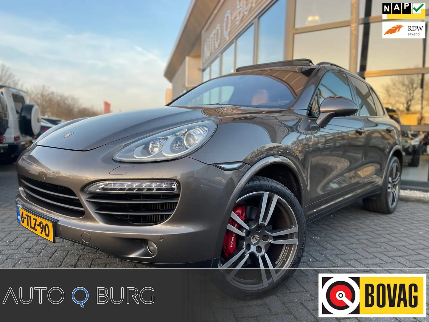 Porsche Cayenne 4.2 D S | Automaat | Luchtvering | Panorama | Burm Коричневий - 1
