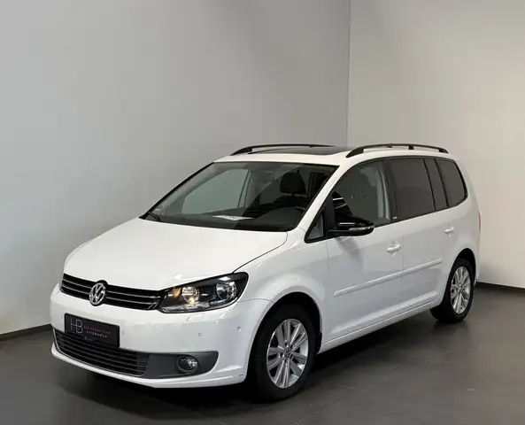 2011 Volkswagen Touran in White for sale