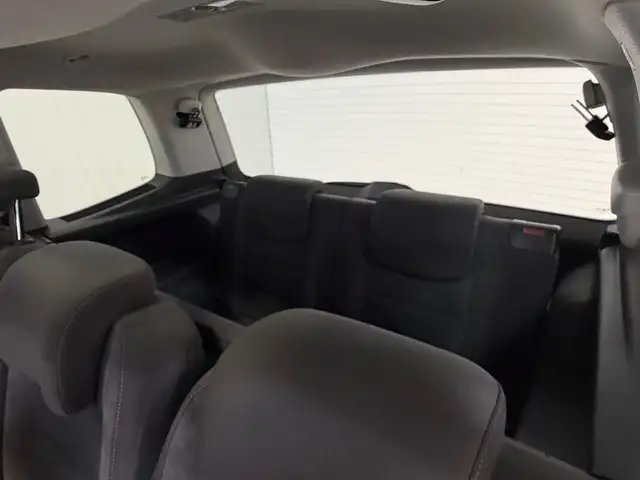 Volkswagen Touran view 11