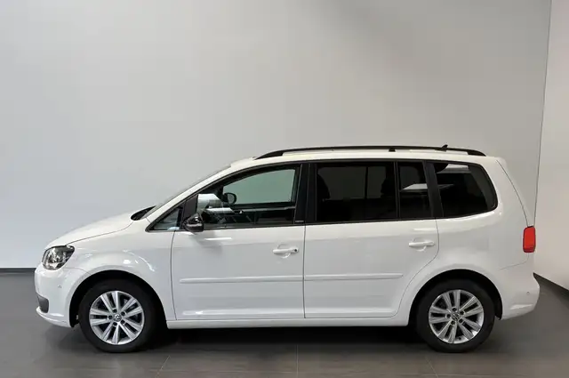 Volkswagen Touran view 6