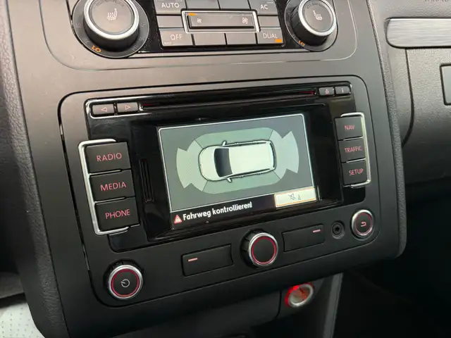 Volkswagen Touran view 10
