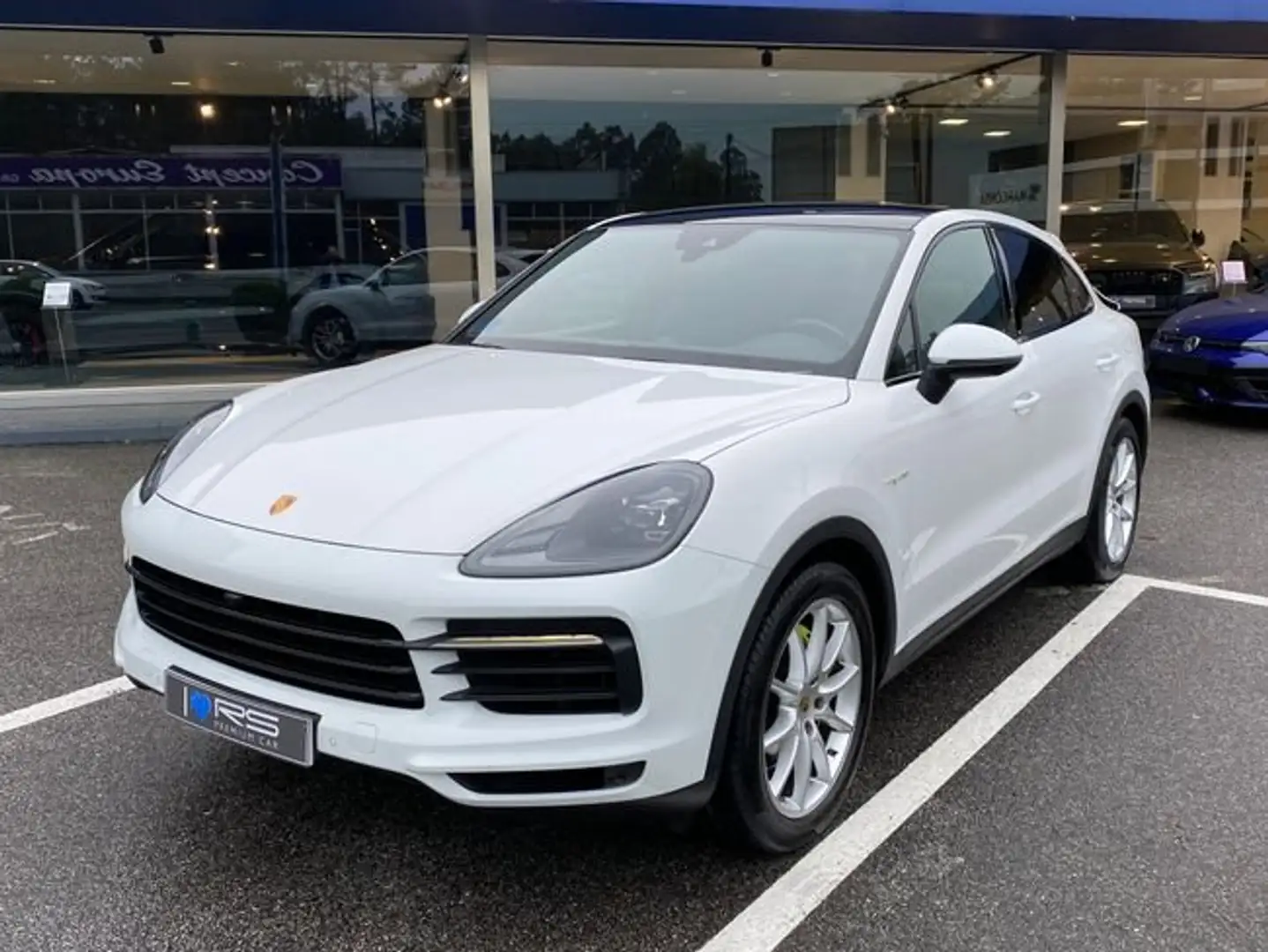 Porsche Cayenne E-Hybrid Coupé Aut. Wit - 2