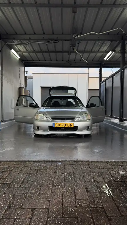 Honda Civic 2000 из Европы — купить под ключ