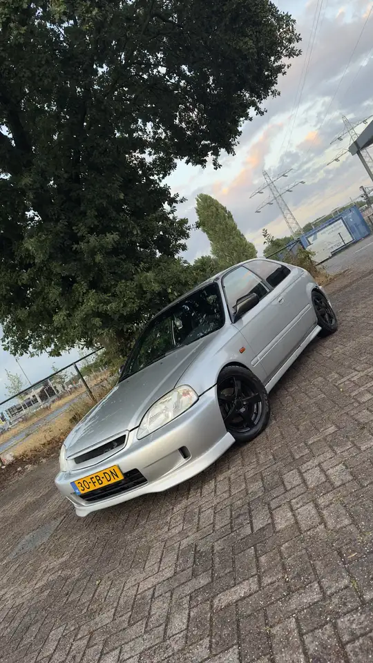 Honda Civic 1.4i S, foto 4