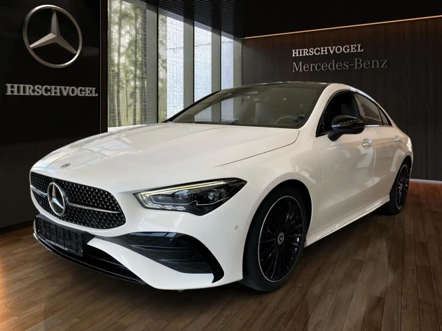 Mercedes-Benz CLA 250 4M EDITION AMG-Line+Night+Pano+DISTRONIC Alb - 2