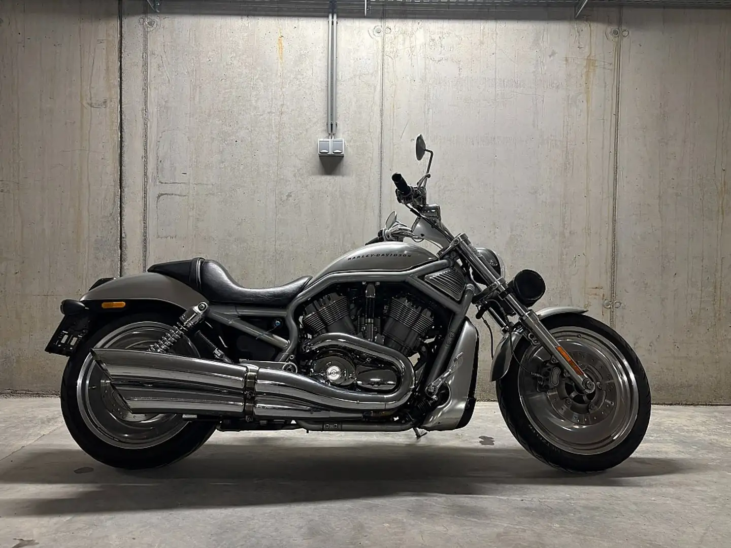 Harley-Davidson V-Rod V-Rod VRSCA - 1