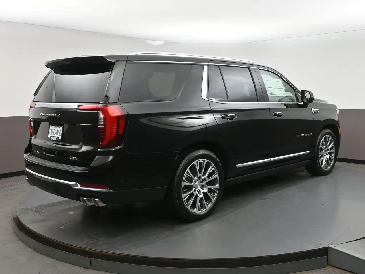 GMC Yukon снимка GMC Yukon