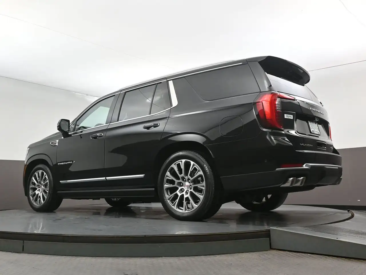 GMC Yukon снимка GMC Yukon