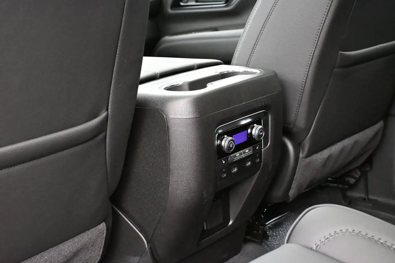 GMC Yukon снимка GMC Yukon