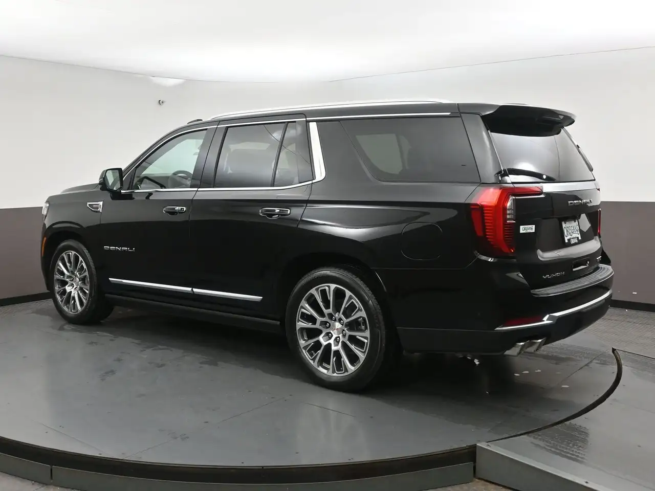 GMC Yukon снимка GMC Yukon