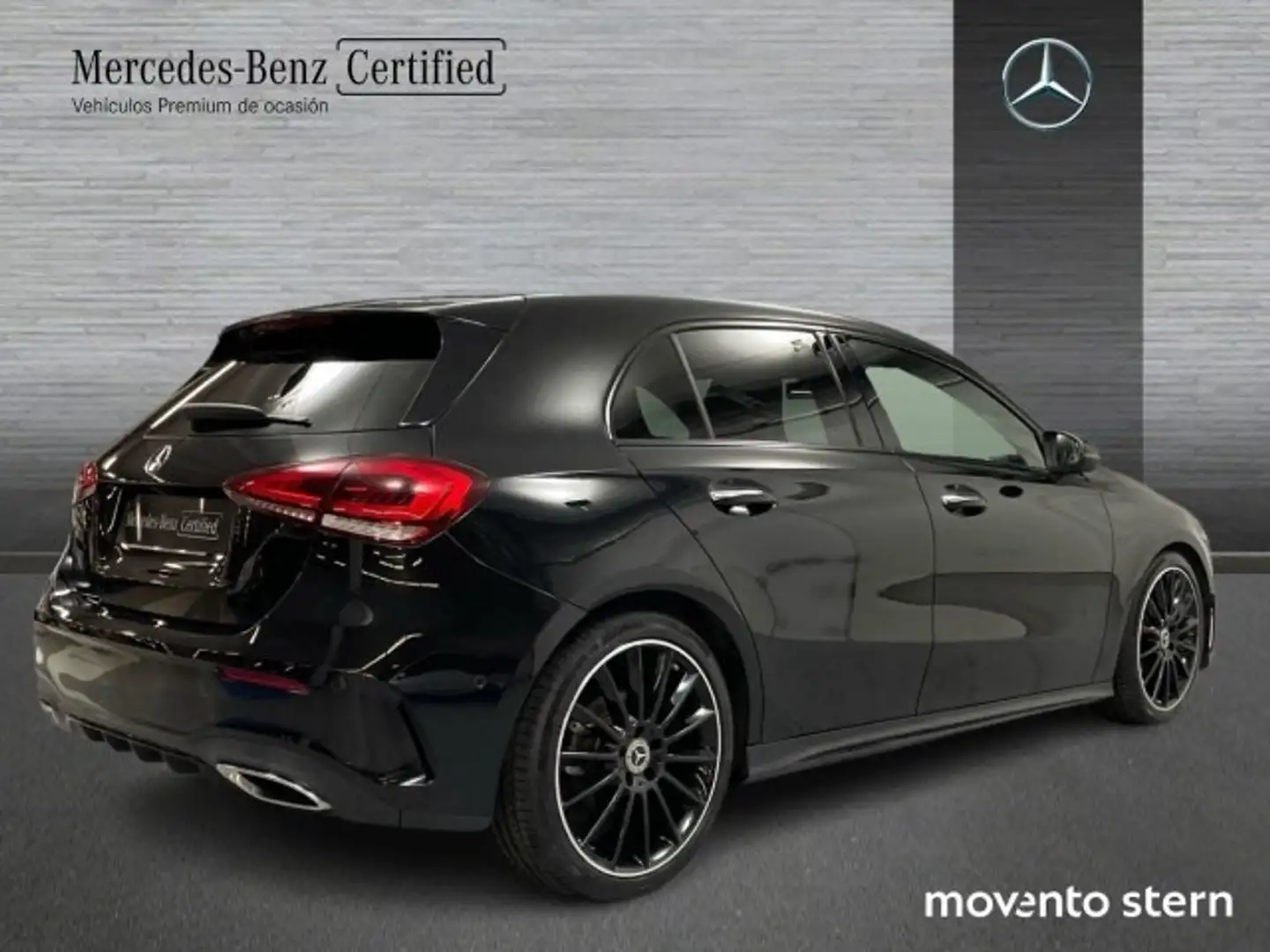 Mercedes-Benz A 200 d Schwarz - 2