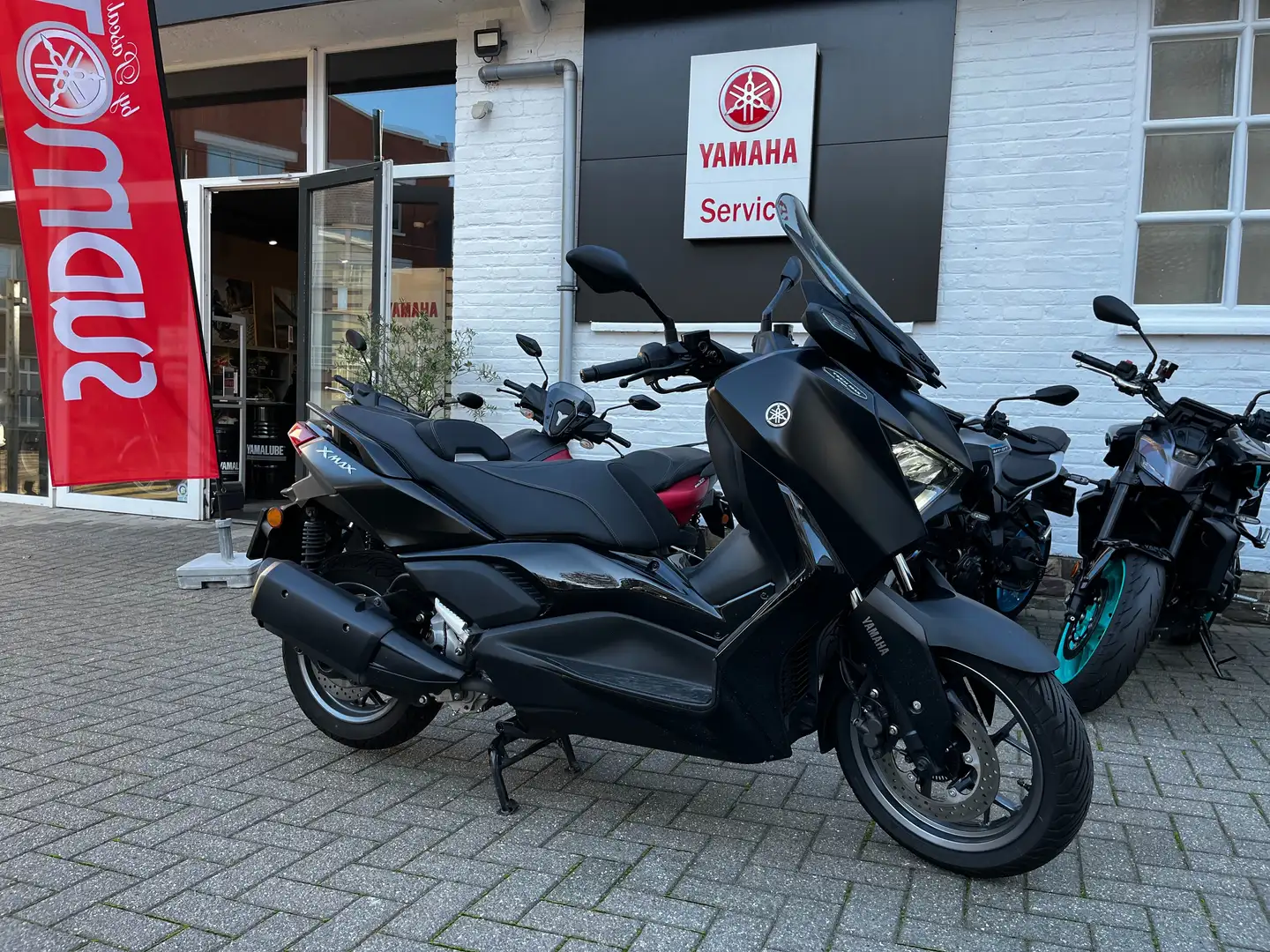 Yamaha X-Max 300 Techmax Noir - 1