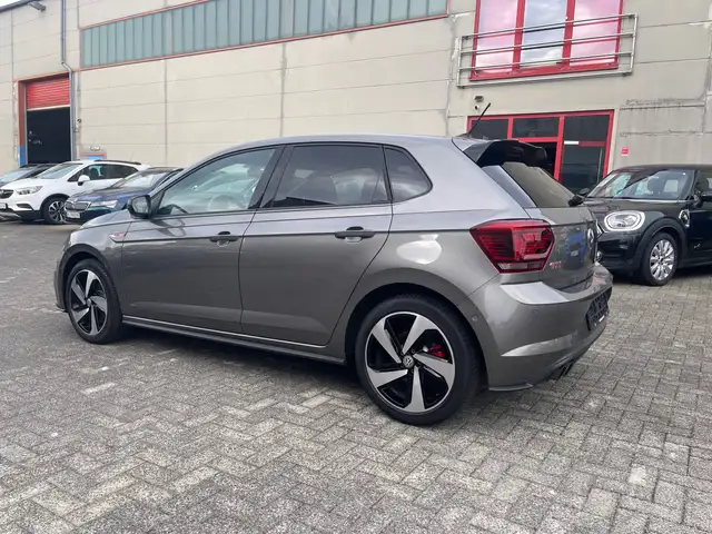 Volkswagen Polo view 5
