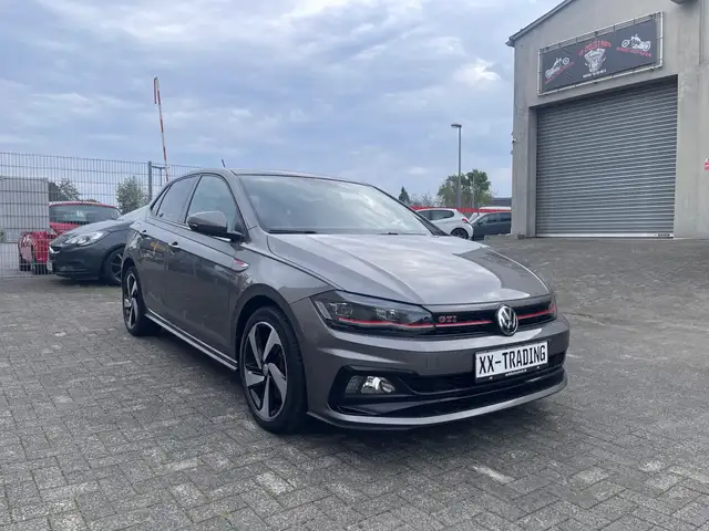 Volkswagen Polo view 3