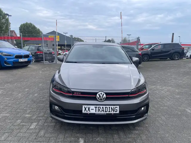 Volkswagen Polo view 2
