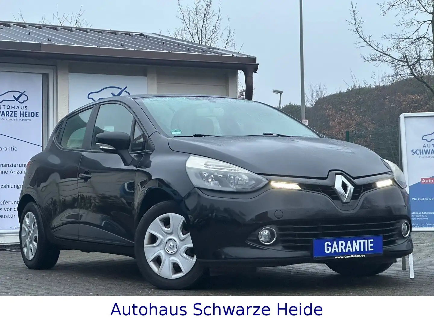 Renault Clio IV *1-Hand*NAVI*Sitzheizung*LED*TÜV*4-Türig Schwarz - 1