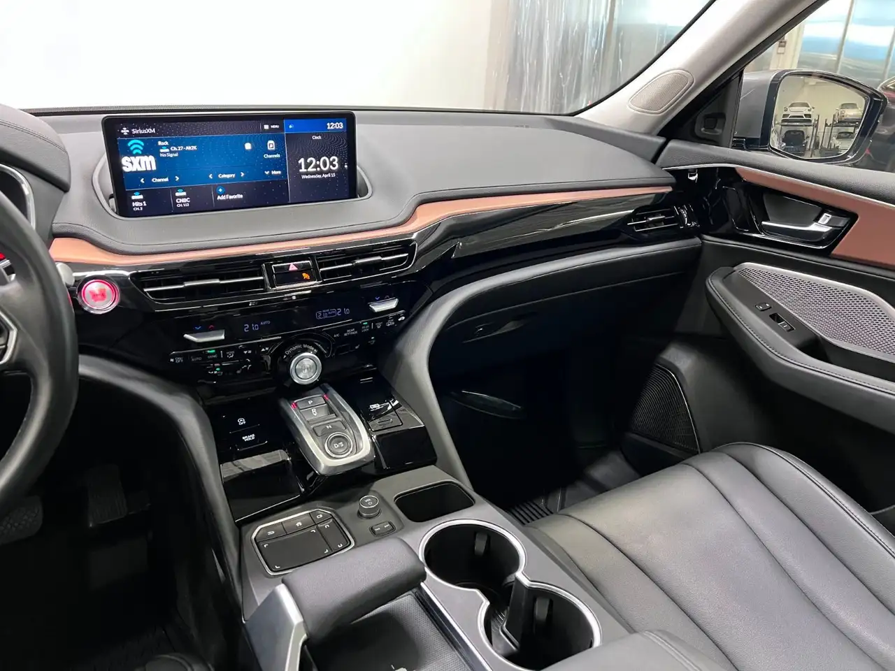 Acura MDX снимка Acura MDX