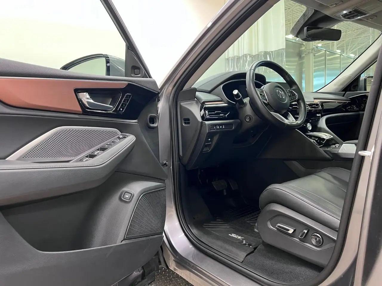 Acura MDX снимка Acura MDX