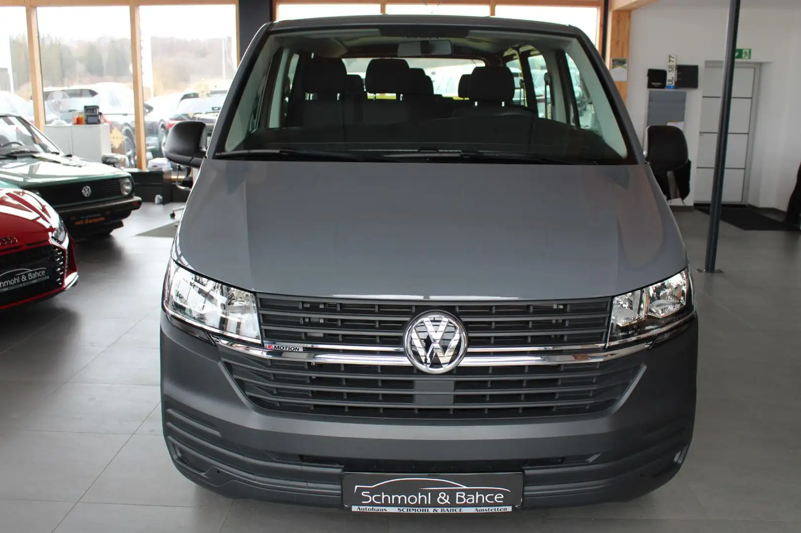 Volkswagen T6 Kombi T6.1 Transporter 2.0 TDI Kombi 4MOTION Szürke - 2