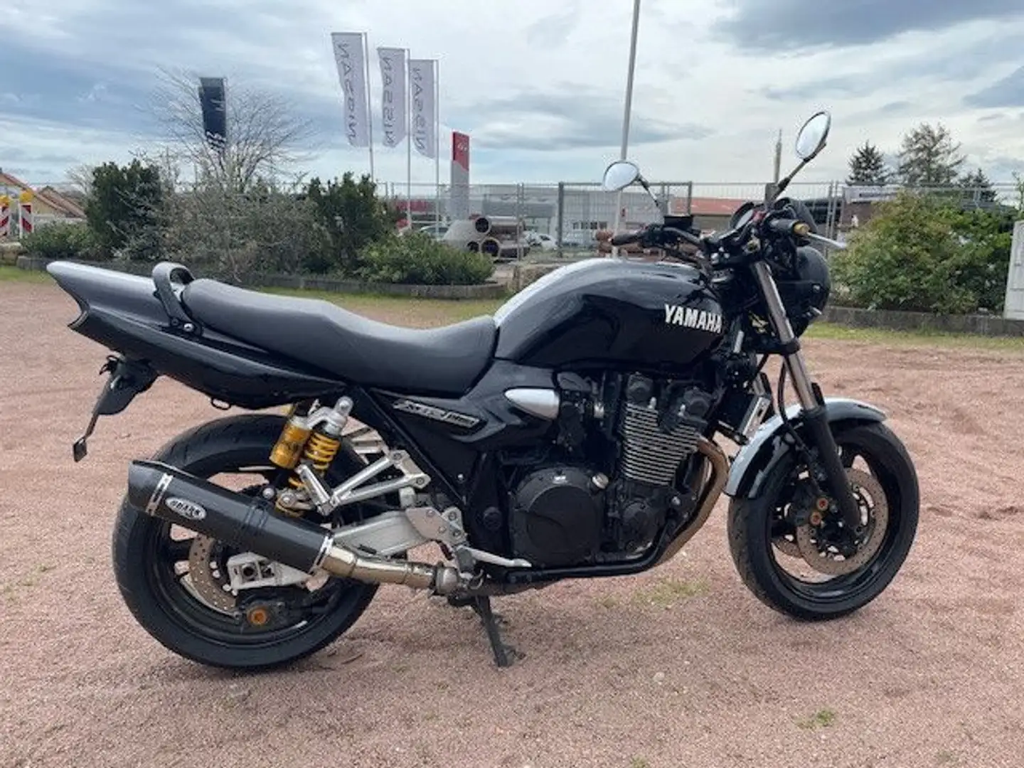 Yamaha XJR 1300 Negro - 2