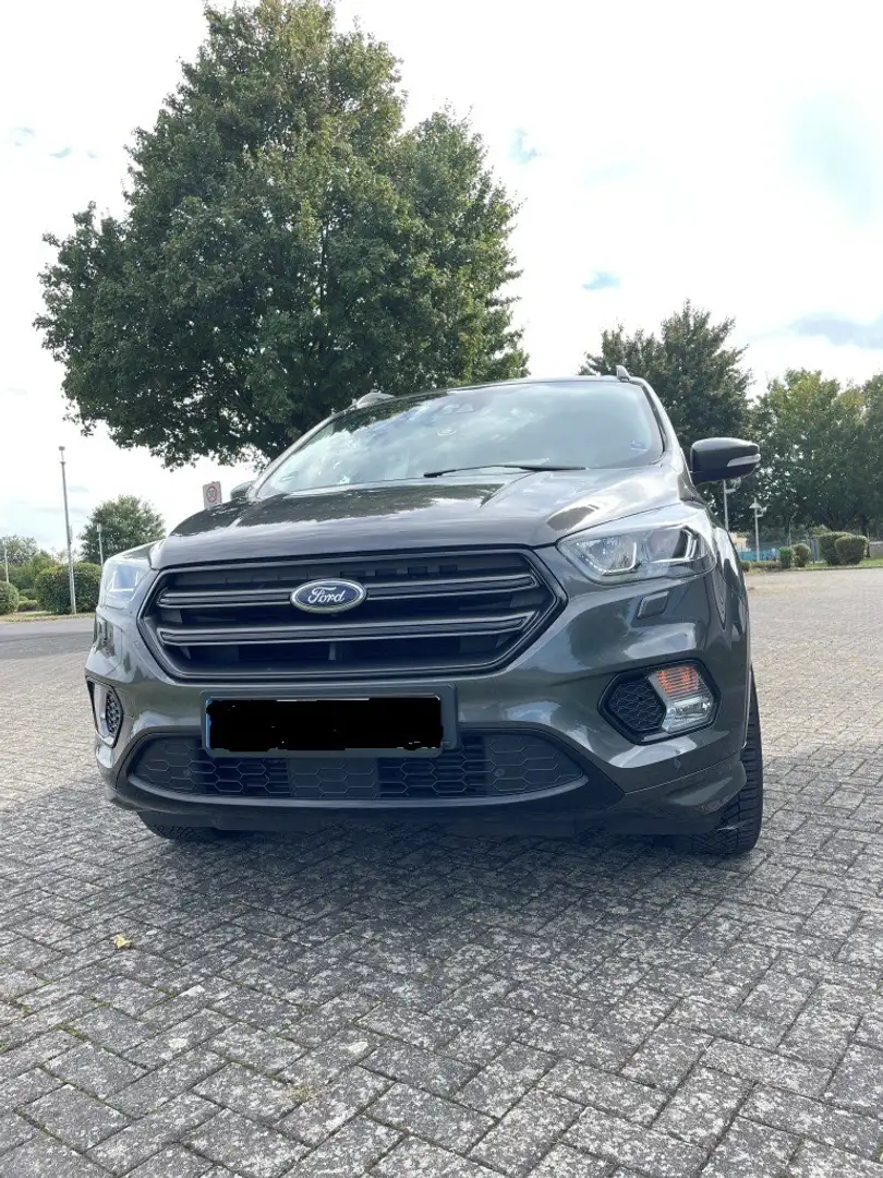 Ford Kuga ST-Line Grau - 2