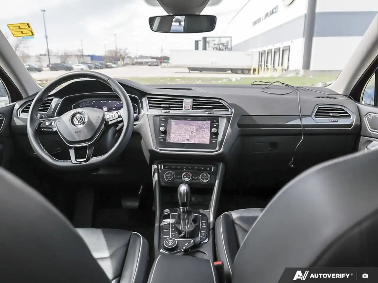 Volkswagen Tiguan снимка Volkswagen Tiguan