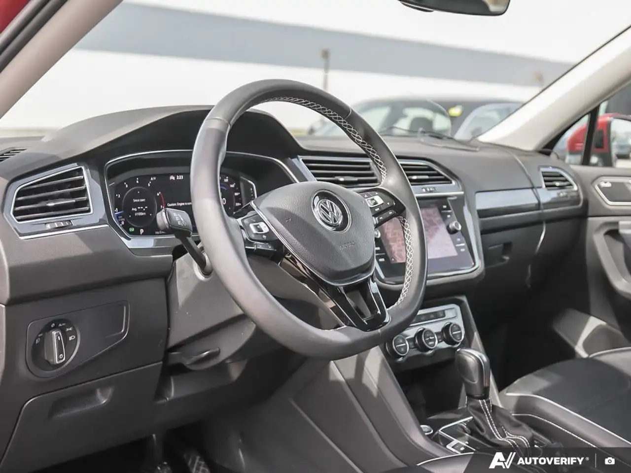 Volkswagen Tiguan снимка Volkswagen Tiguan