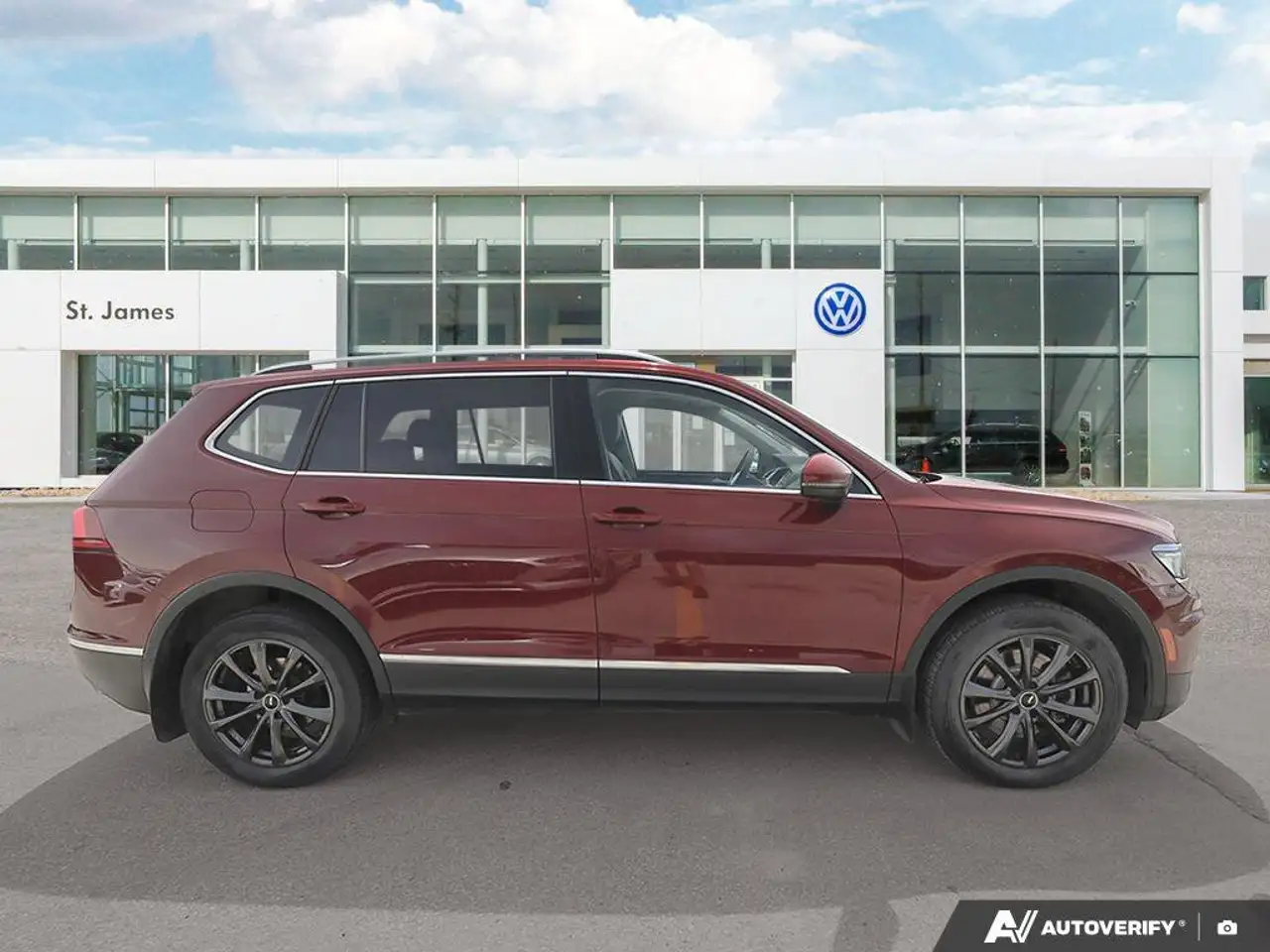 Volkswagen Tiguan снимка Volkswagen Tiguan