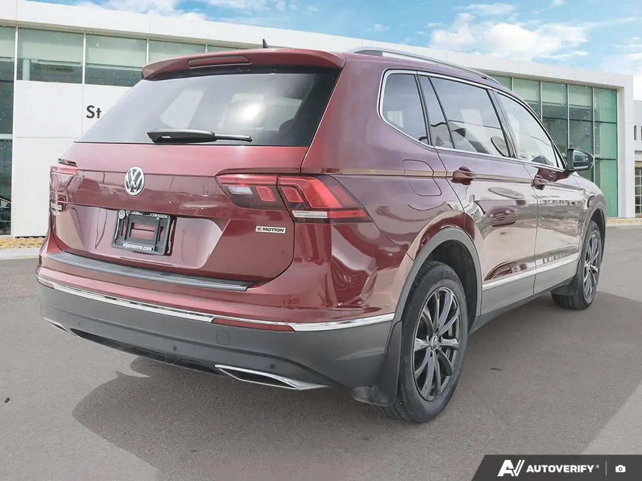 Volkswagen Tiguan снимка Volkswagen Tiguan