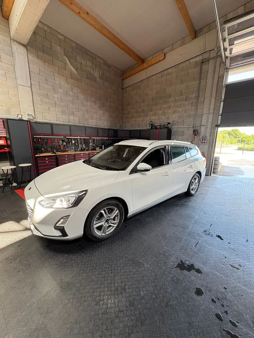 Ford Focus Turnier 1.5 EcoBlue Start-Stopp-System Aut. TREND - 2