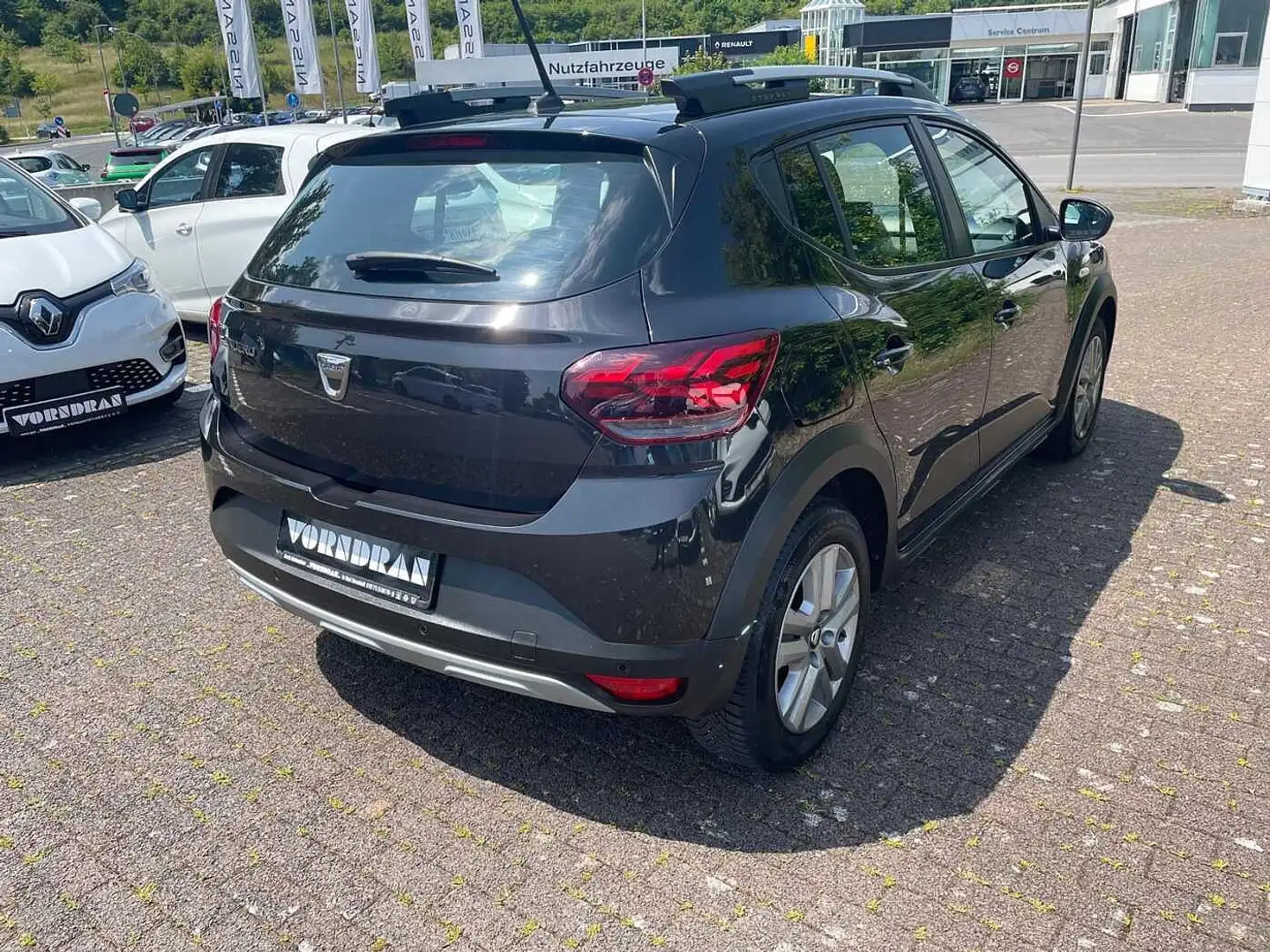 Dacia Sandero Stepway Comfort TCe 100 LPG,Kamera,Navi Zwart - 2