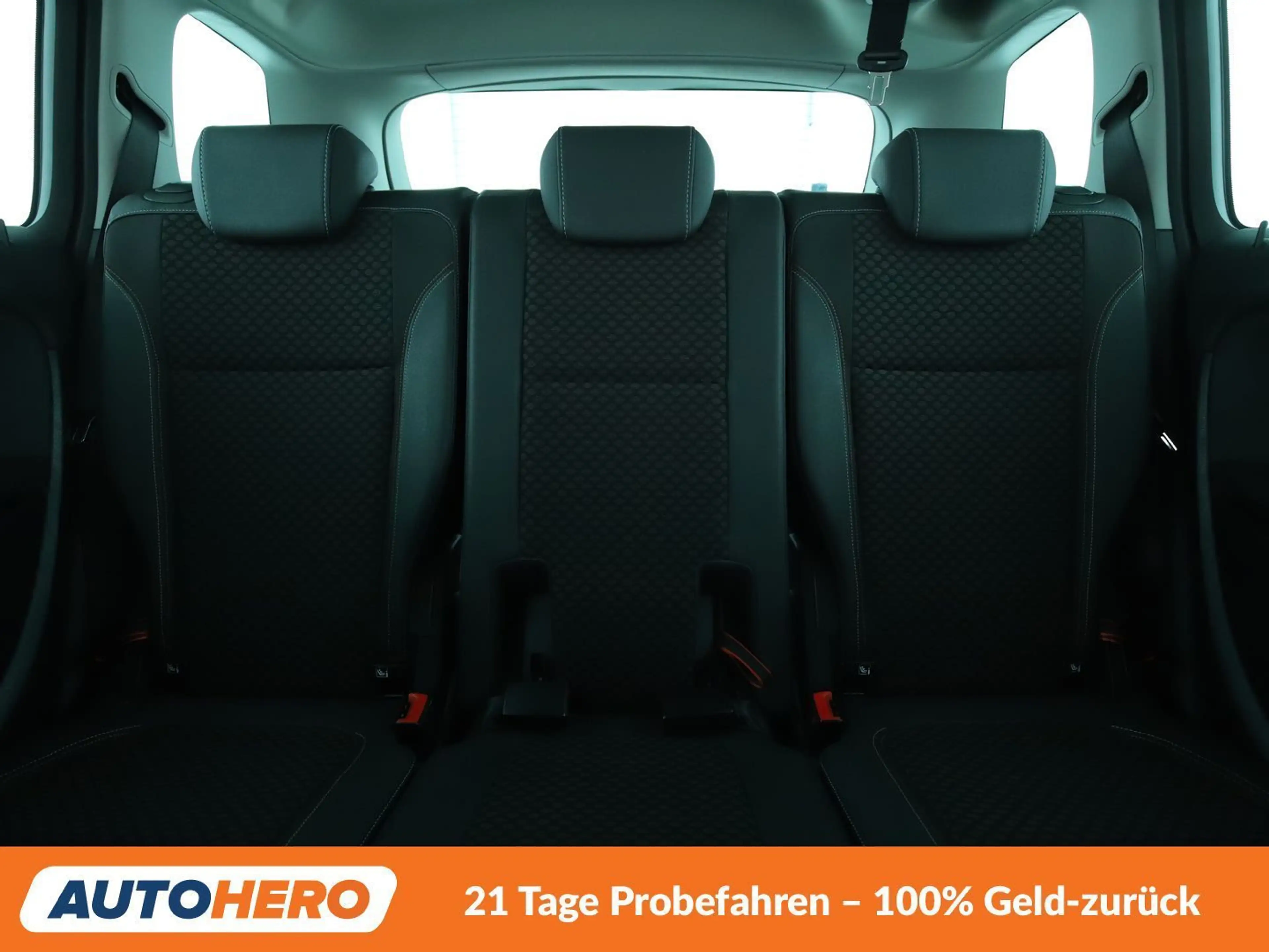 Opel Zafira Tourer 1.6 SIDI Turbo Innovation Aut.*CAM*NAVI*TEMPO* — photo 15