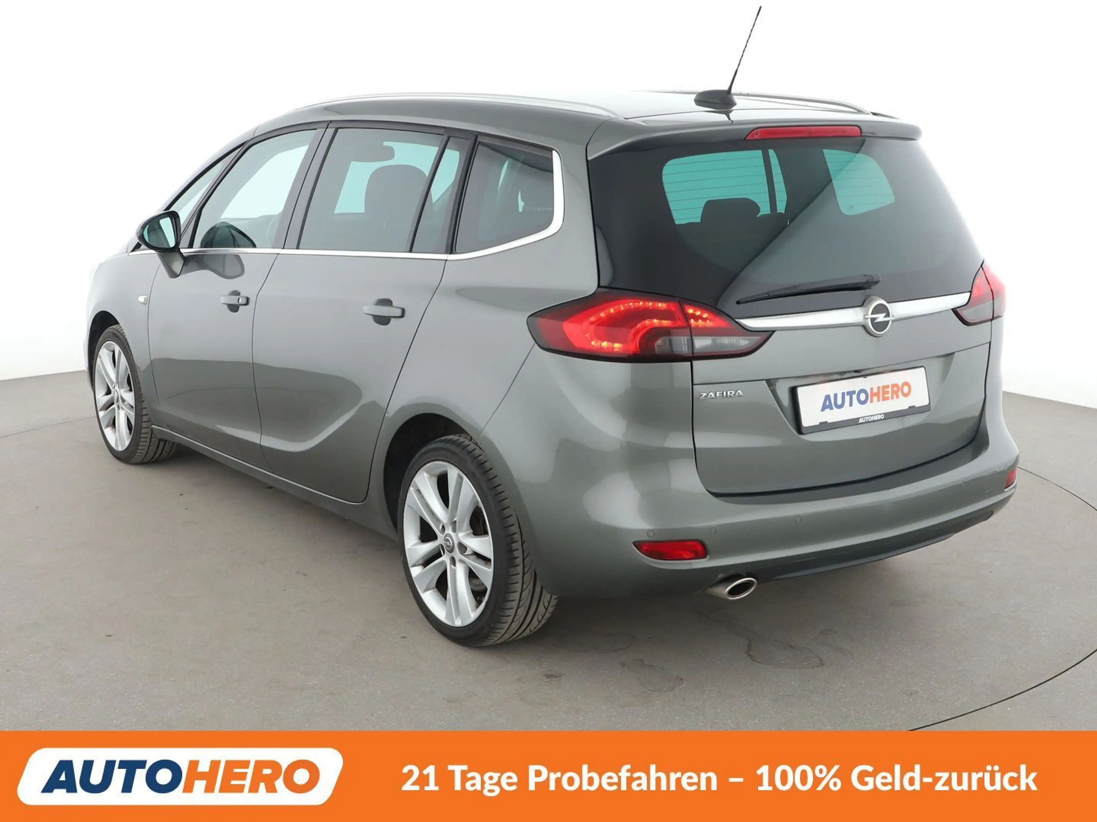 Opel Zafira Tourer 1.6 SIDI Turbo Innovation Aut.*CAM*NAVI*TEMPO* — photo 4