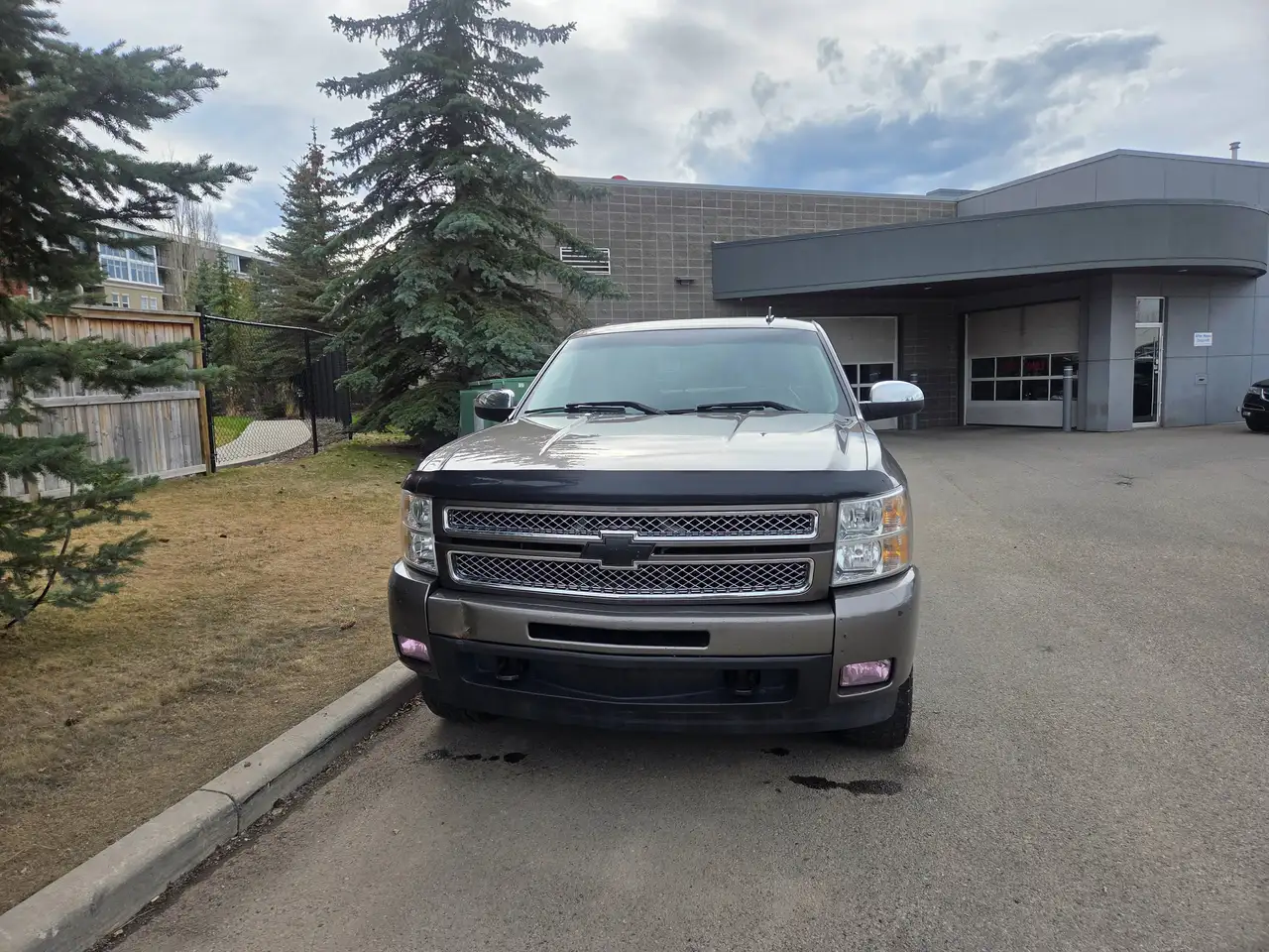 Chevrolet Silverado 1500 снимка Chevrolet Silverado 1500