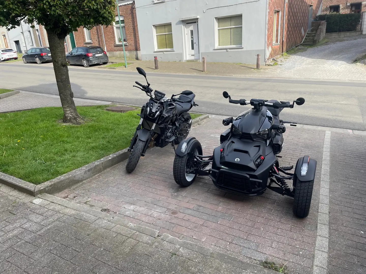 Yamaha MT-07 Noir - 1