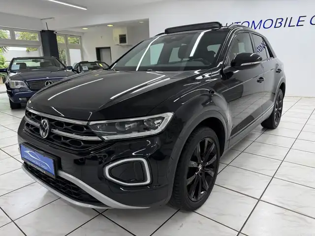 Volkswagen T-Roc view 5